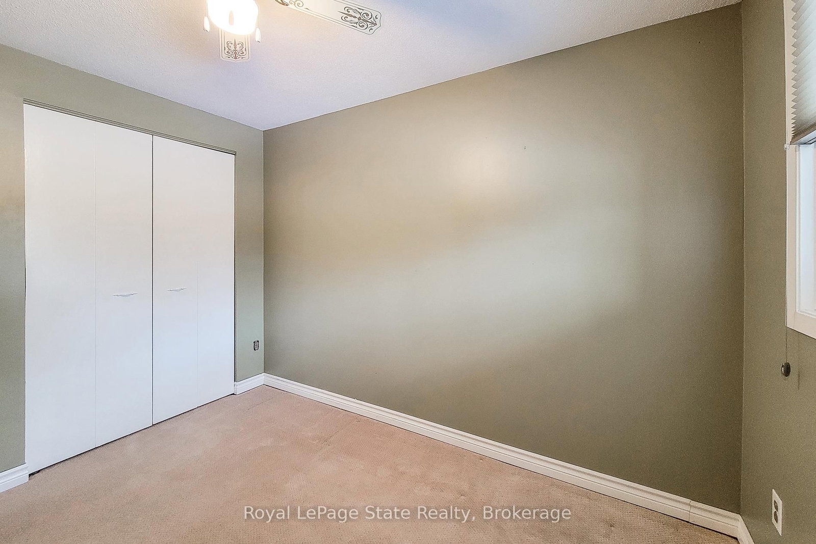 Townhouse for sale at 65-151 Gateshead Crescent, Hamilton, Ontario, L8G 3W1 - Stoney Creek - MLS: X12825974