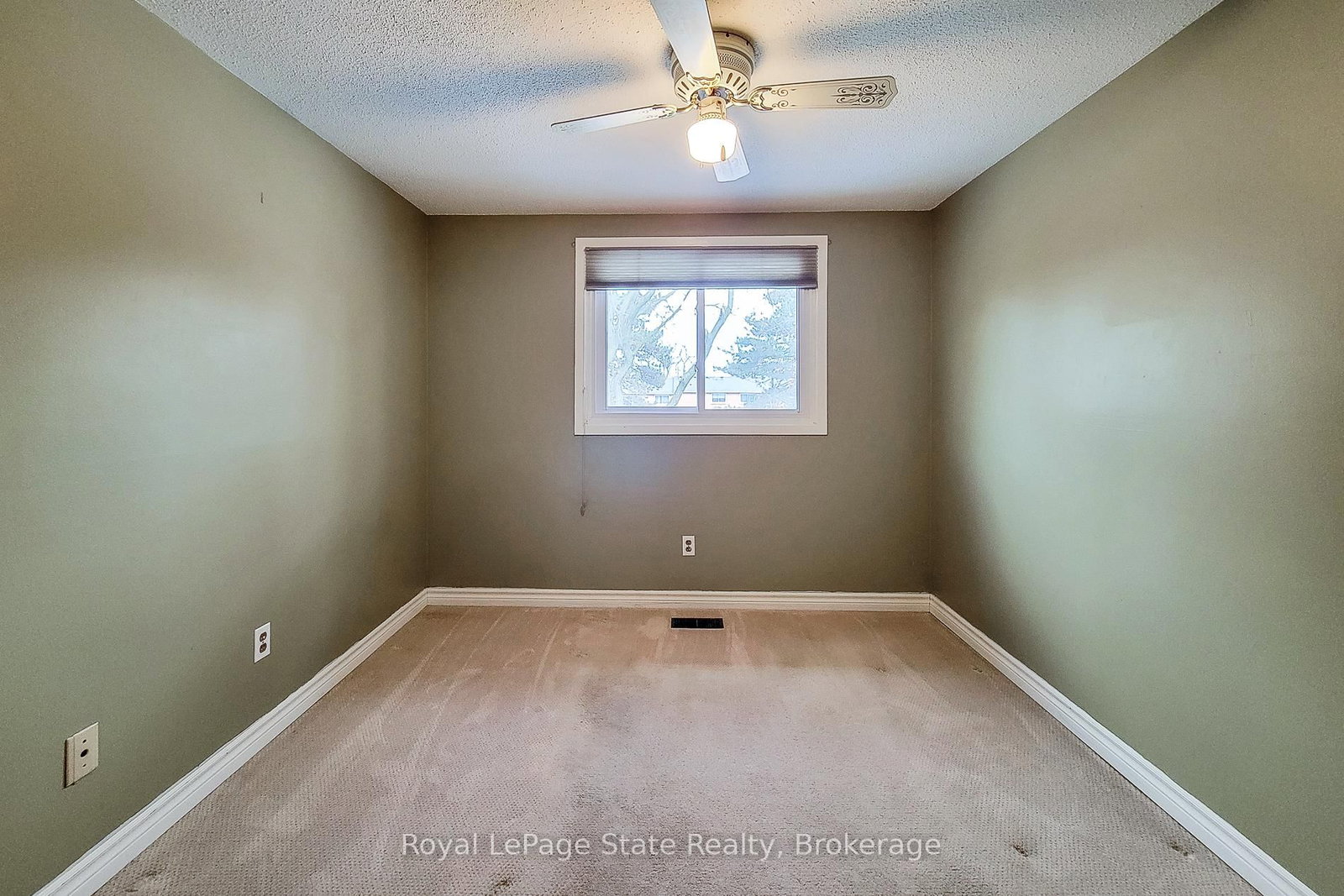 Townhouse for sale at 65-151 Gateshead Crescent, Hamilton, Ontario, L8G 3W1 - Stoney Creek - MLS: X12825974