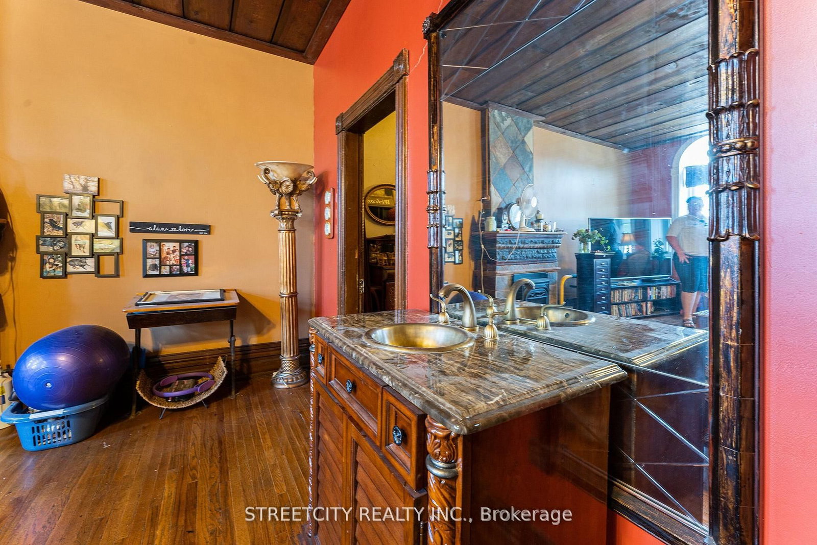 206 Main Street - Photo 11