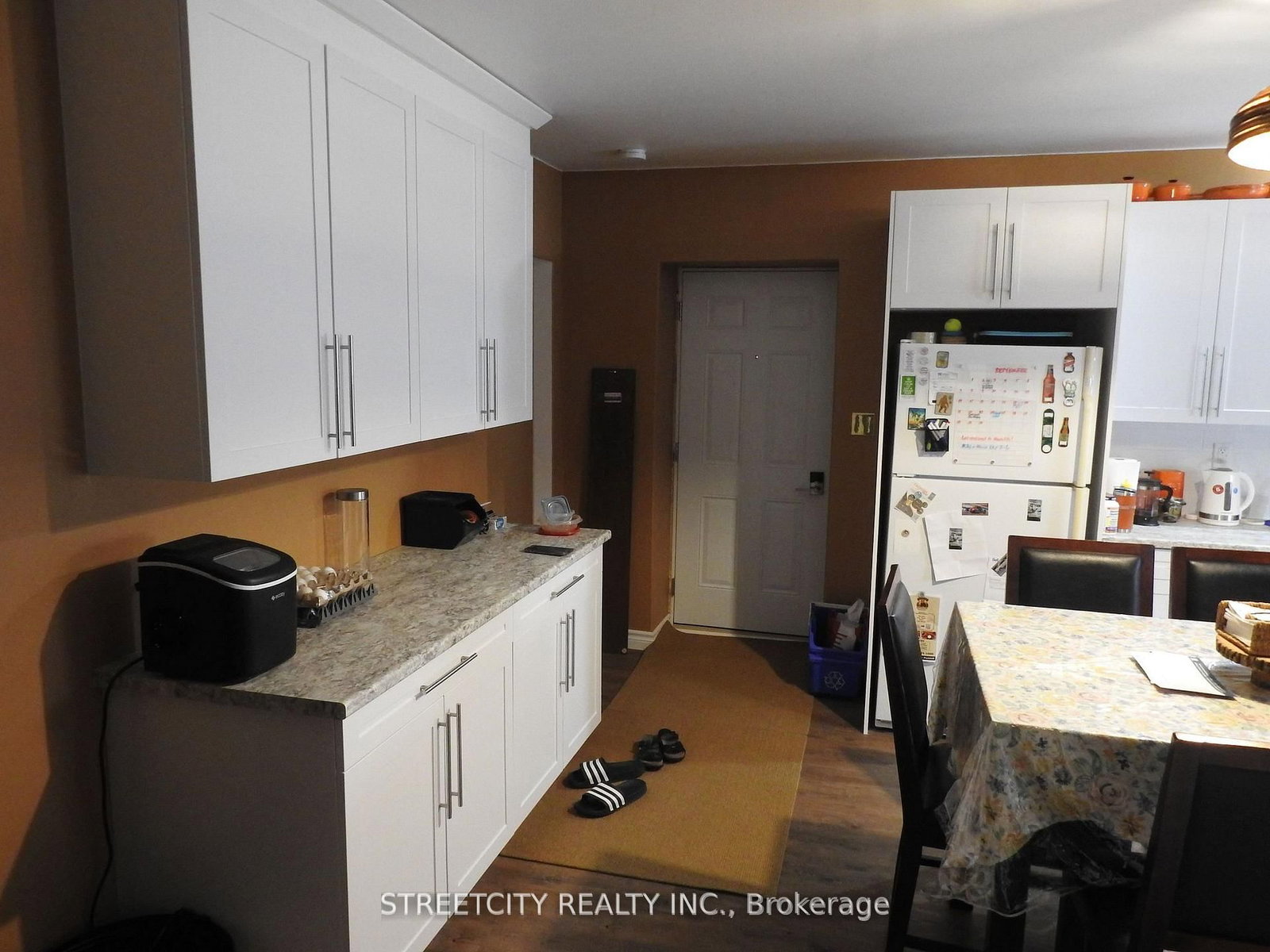 206 Main Street - Photo 7