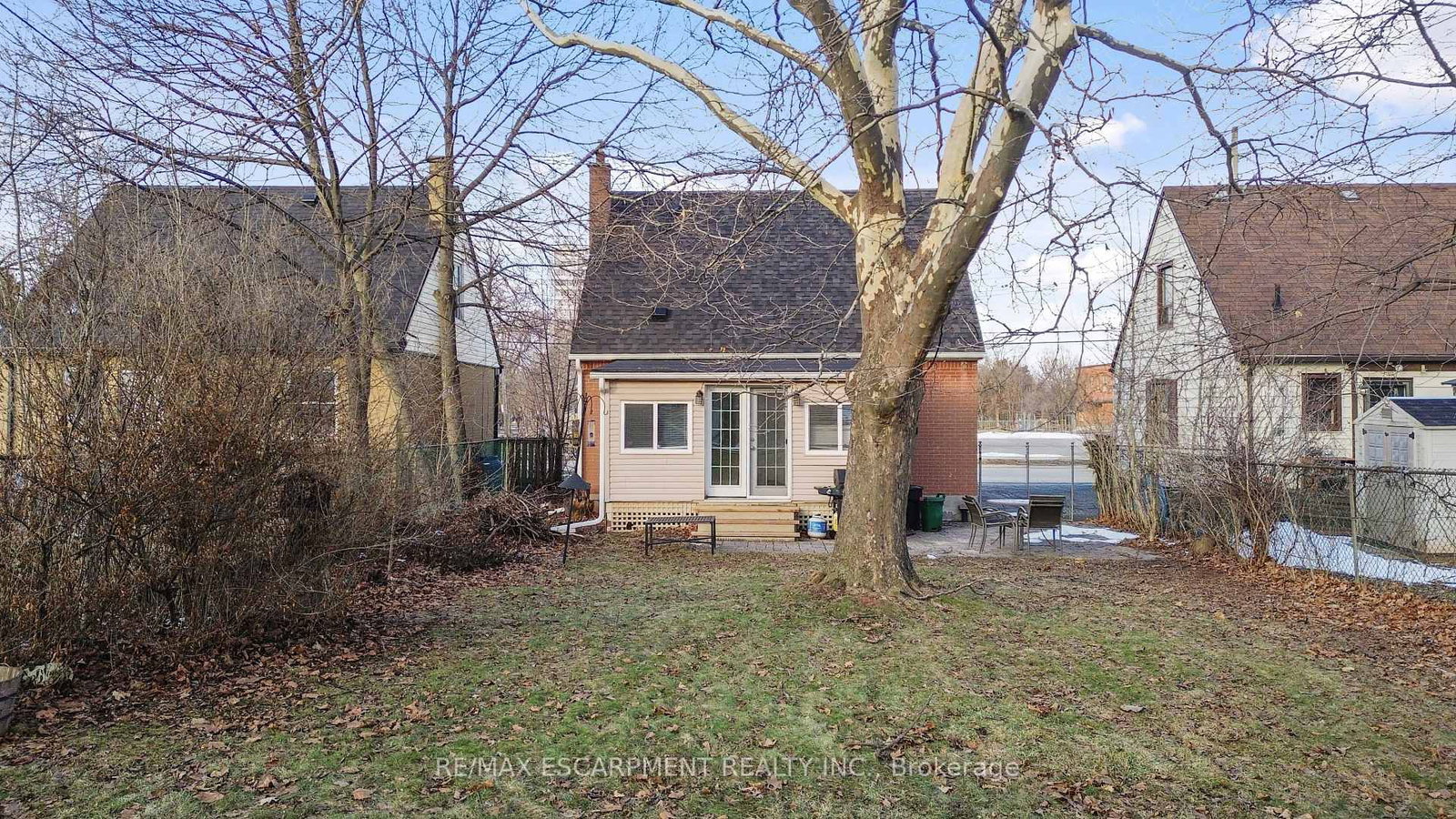Listing Image 7