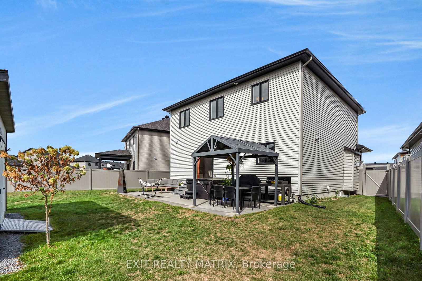 Detached House for sale at 1144 Avignon Street, Russell, Ontario, K0A 1W0 - Embrun - MLS: X12826538