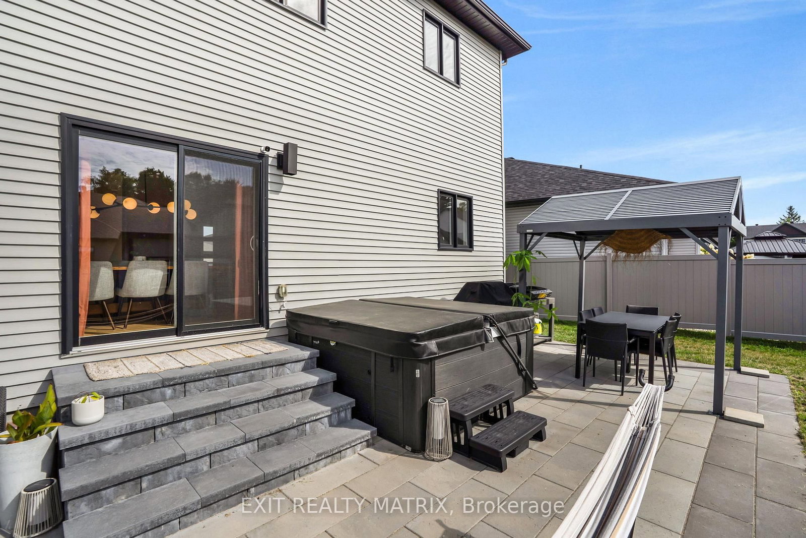 Detached House for sale at 1144 Avignon Street, Russell, Ontario, K0A 1W0 - Embrun - MLS: X12826538