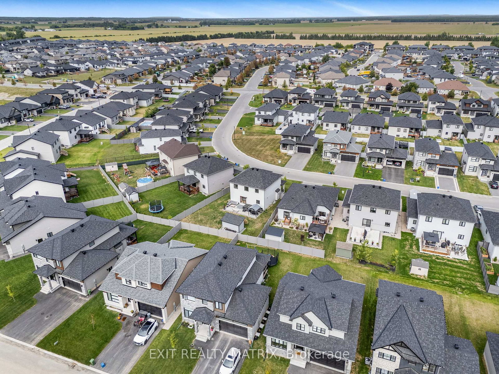 Detached House for sale at 1144 Avignon Street, Russell, Ontario, K0A 1W0 - Embrun - MLS: X12826538