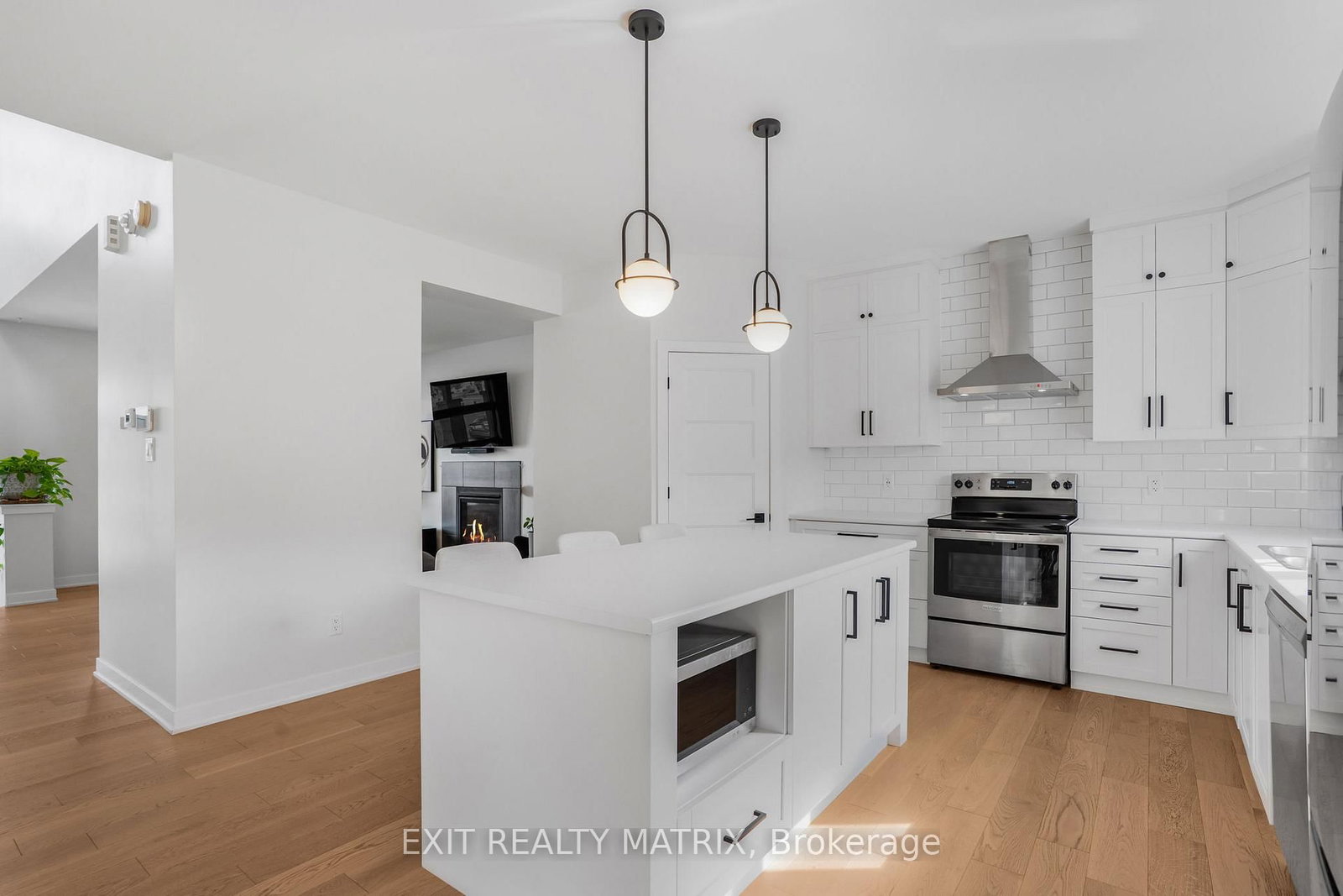 Detached House for sale at 1144 Avignon Street, Russell, Ontario, K0A 1W0 - Embrun - MLS: X12826538