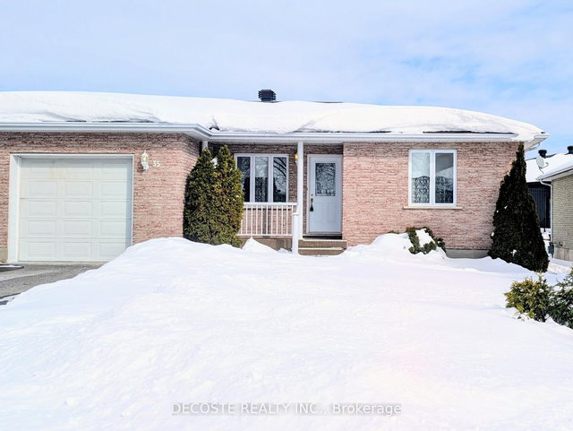 35 Sandfield Avenue N