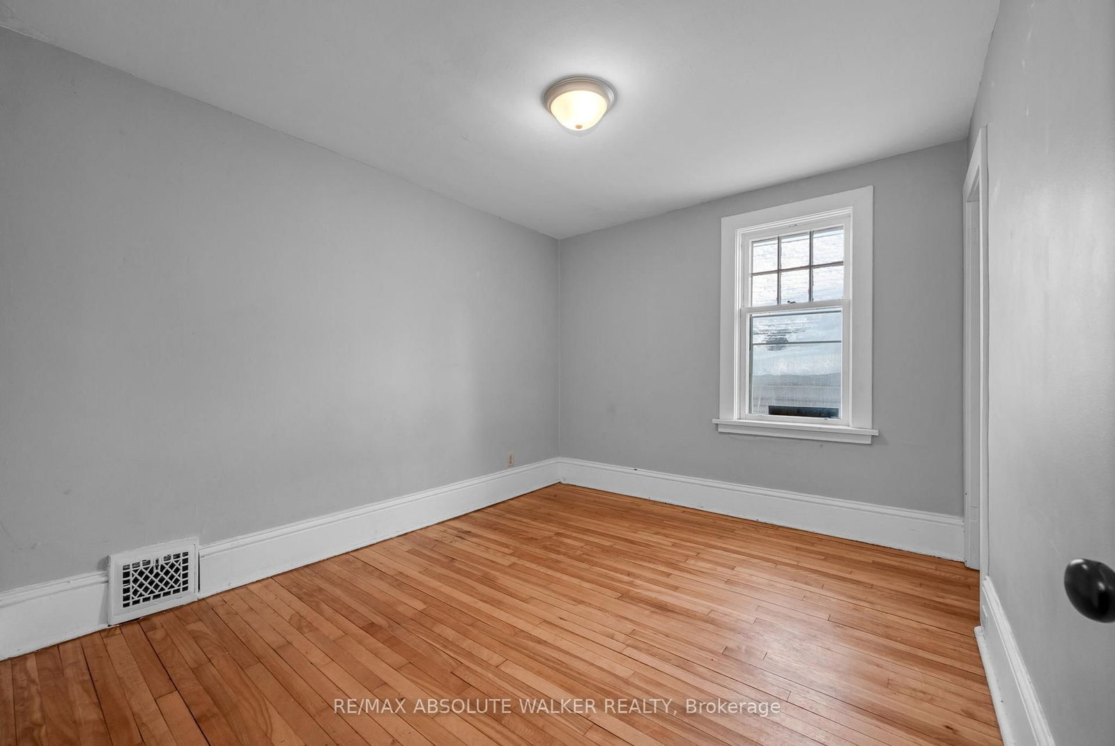 166/168 Main Street - Photo 17