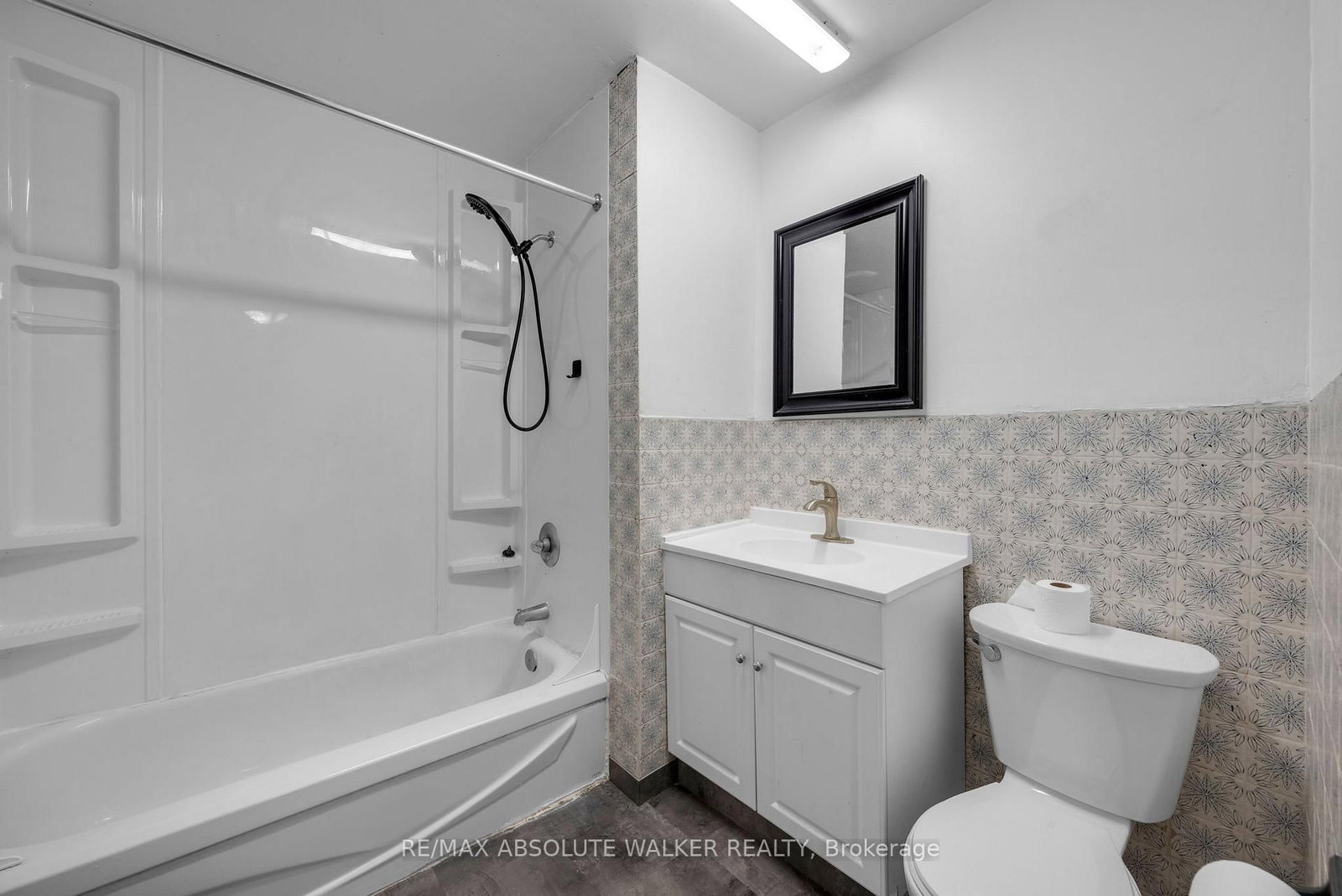 166/168 Main Street - Photo 26