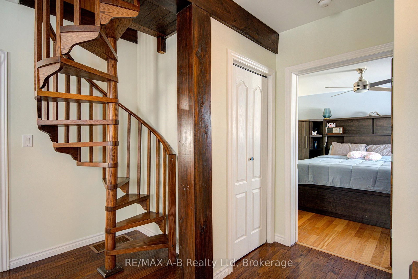 Detached House for sale at 40 Blenheim Street, West Perth, Ontario, N0K 1N0 - Mitchell - MLS: X12826764