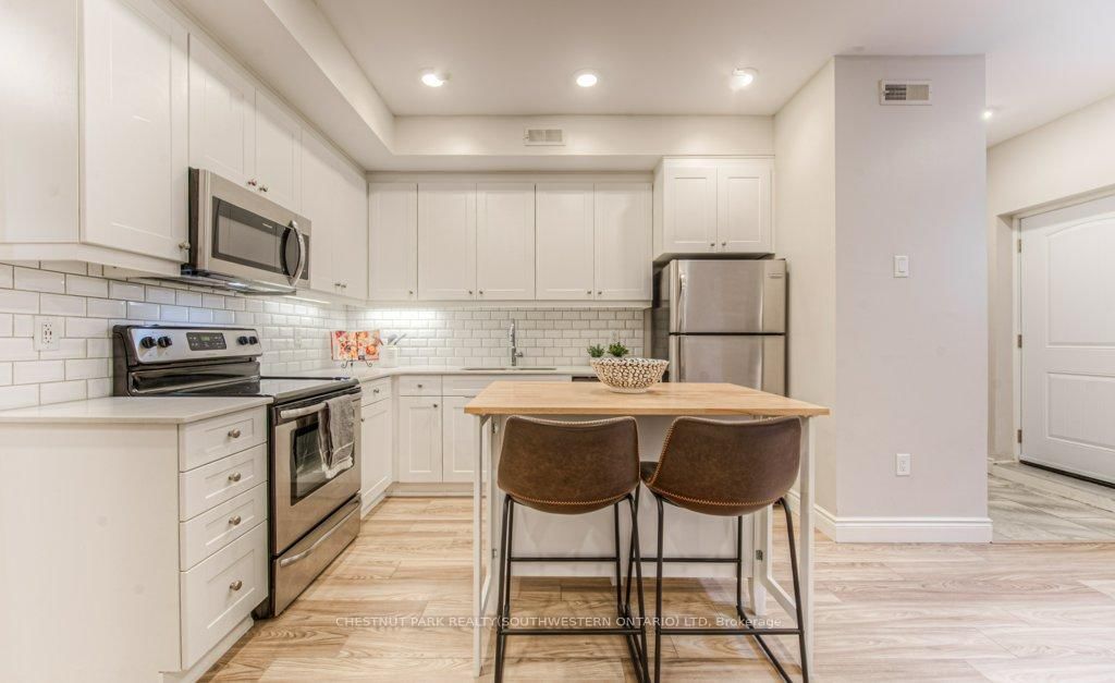 112 Union Street E, Unit A103 - Photo 10