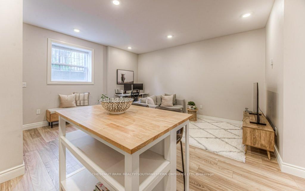 112 Union Street E, Unit A103 - Photo 13