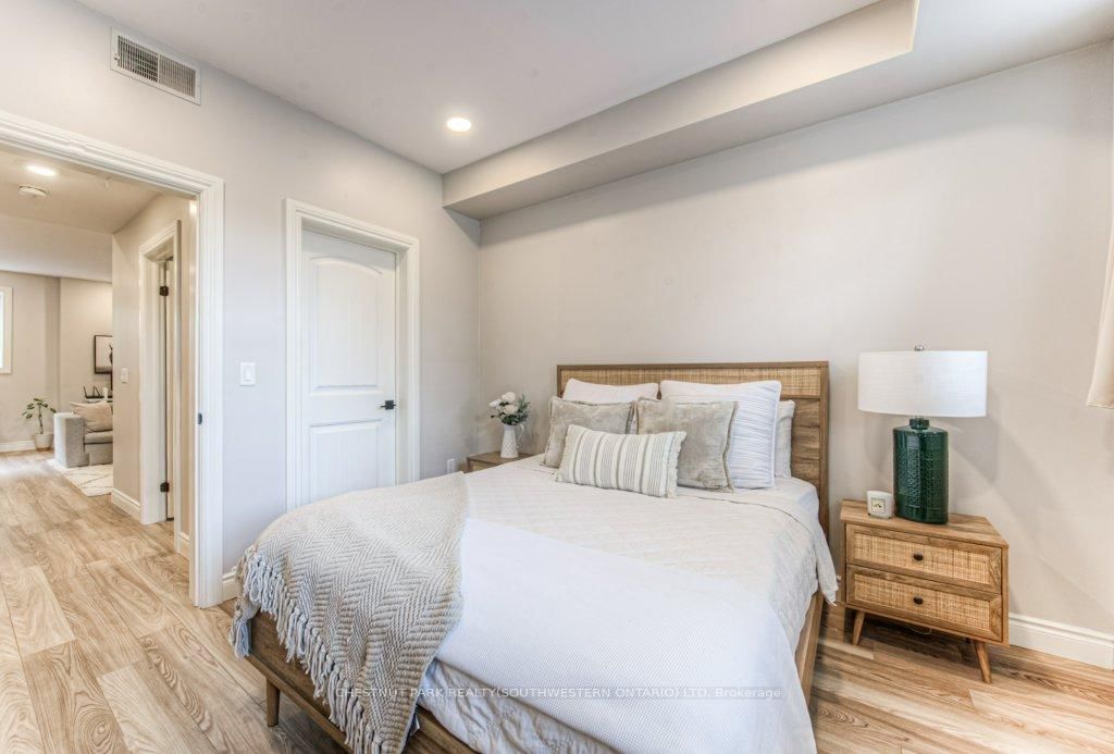 112 Union Street E, Unit A103 - Photo 21