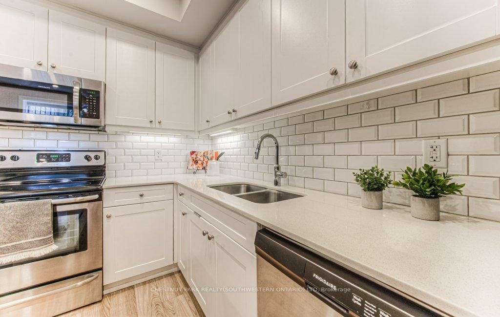 112 Union Street E, Unit A103 - Photo 29