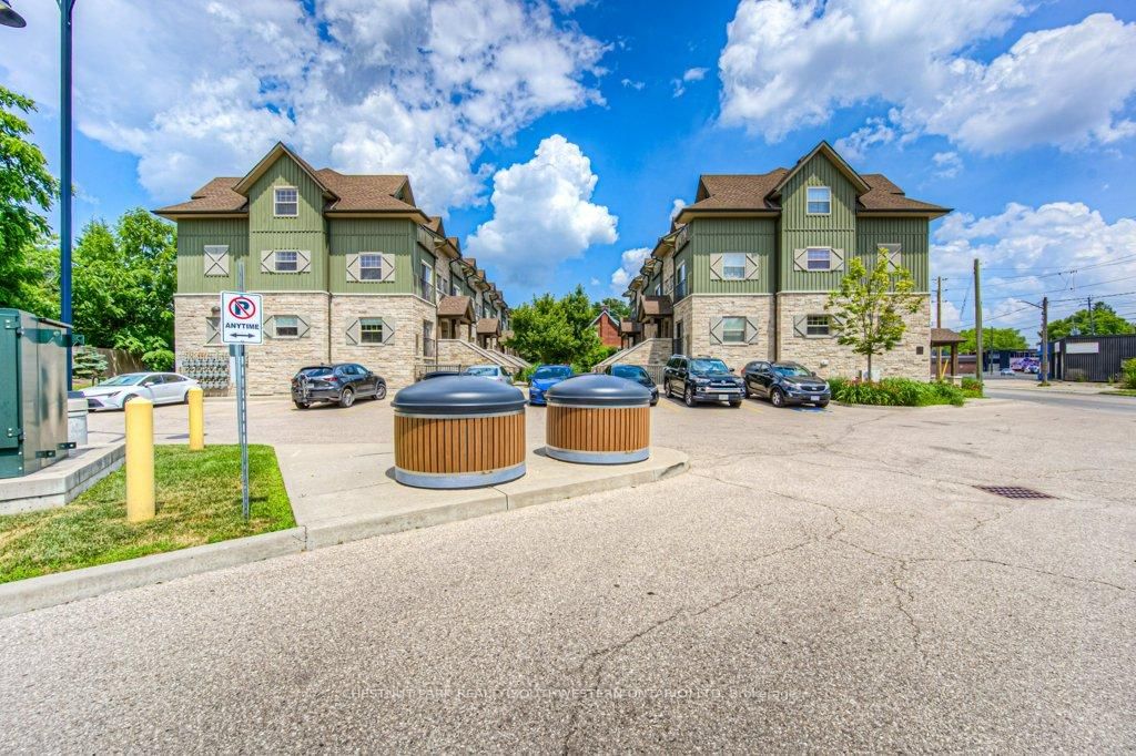 112 Union Street E, Unit A103 - Photo 33