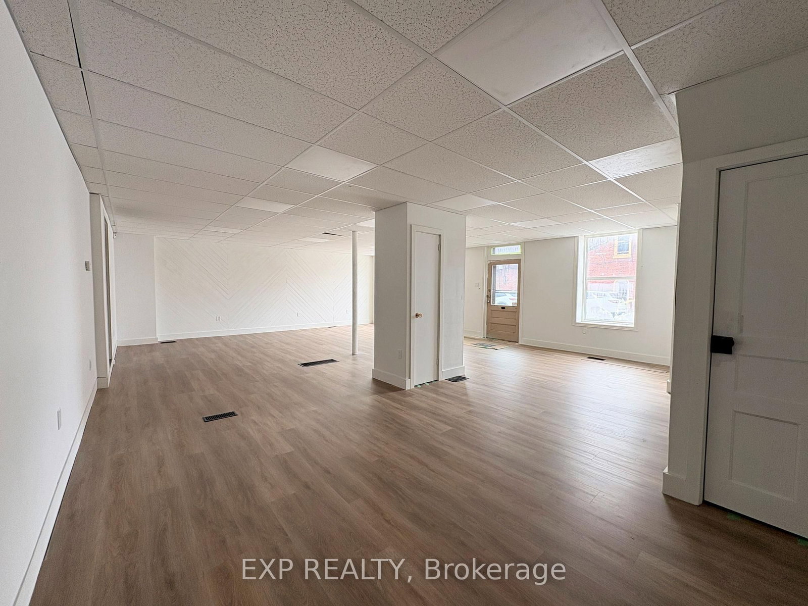 133 John Street, Unit A - Photo 3