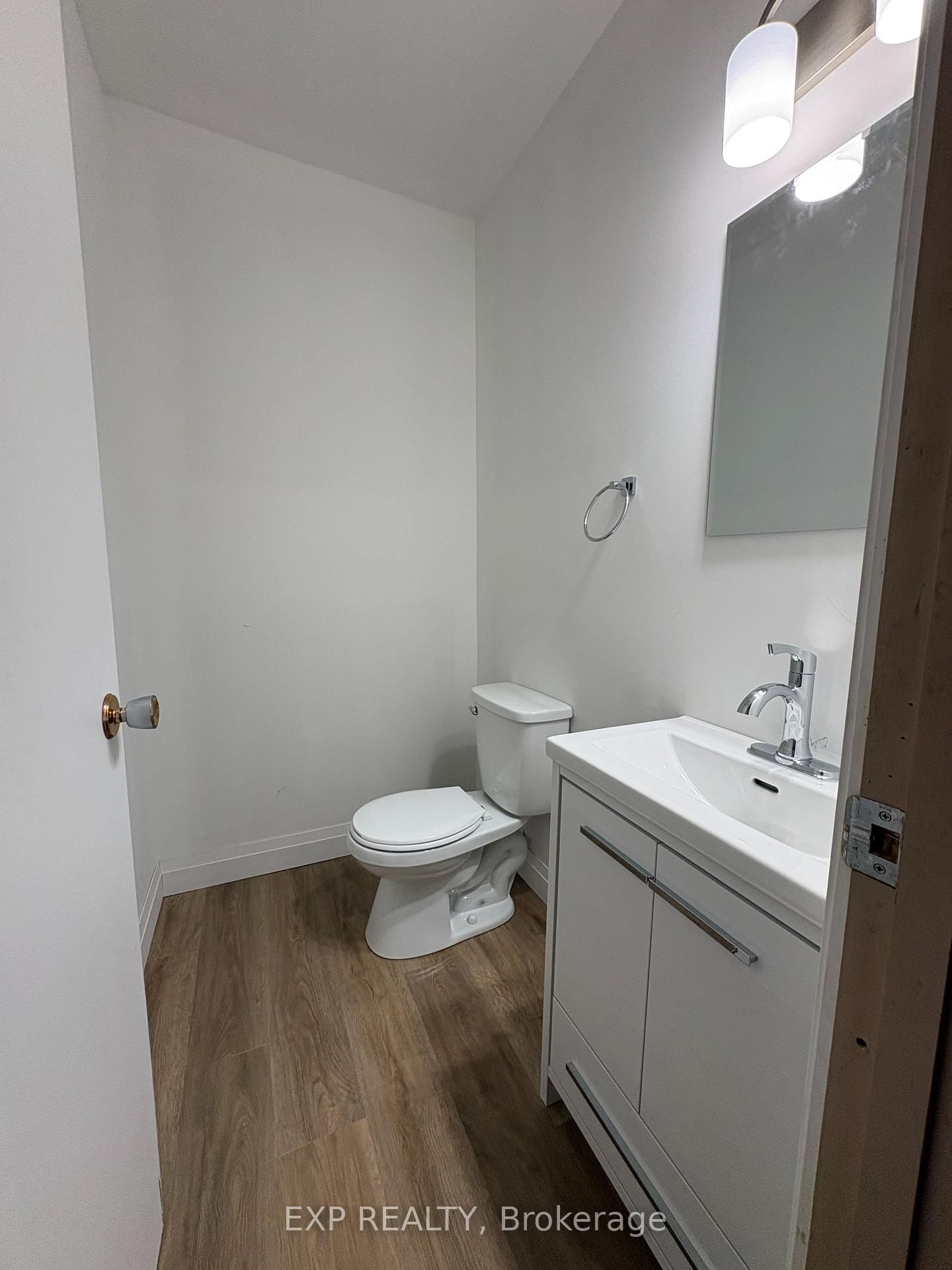 133 John Street, Unit A - Photo 4