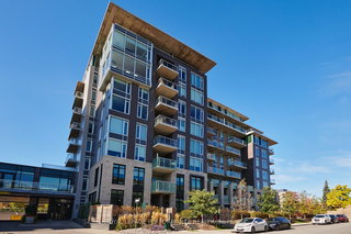 301 - 570 De Mazenod Avenue