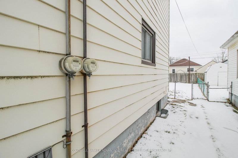 236 Wallace Ave S, Welland, L3B 1R6 | Image 3