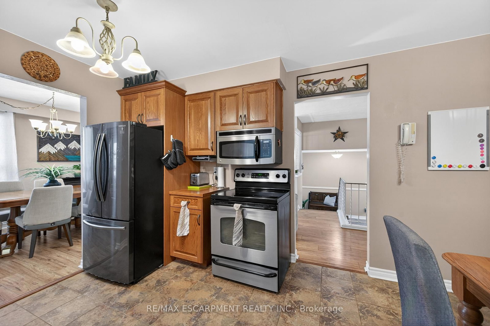 Detached House for sale at 789 Rymal Road, Hamilton, Ontario, L8W 1B6 - Eleanor - MLS: X12826948