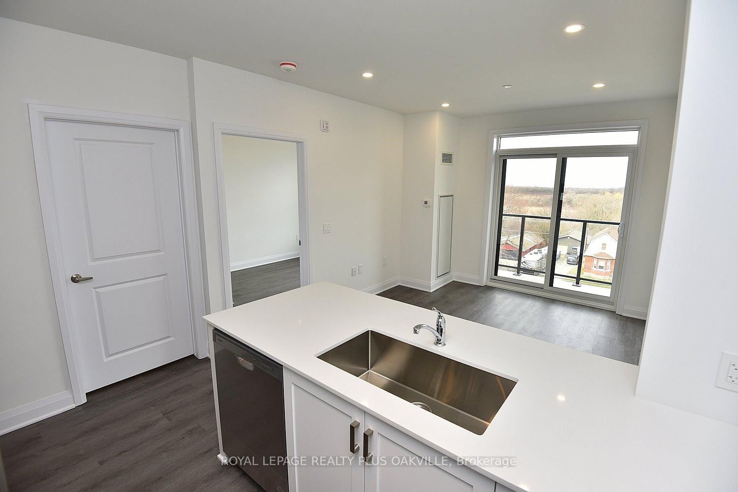 1936 Rymal Road E, Unit 510 - Photo 17