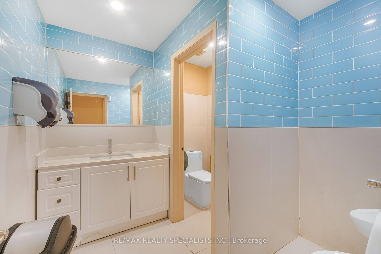 5703 Ferry Street - Photo 25