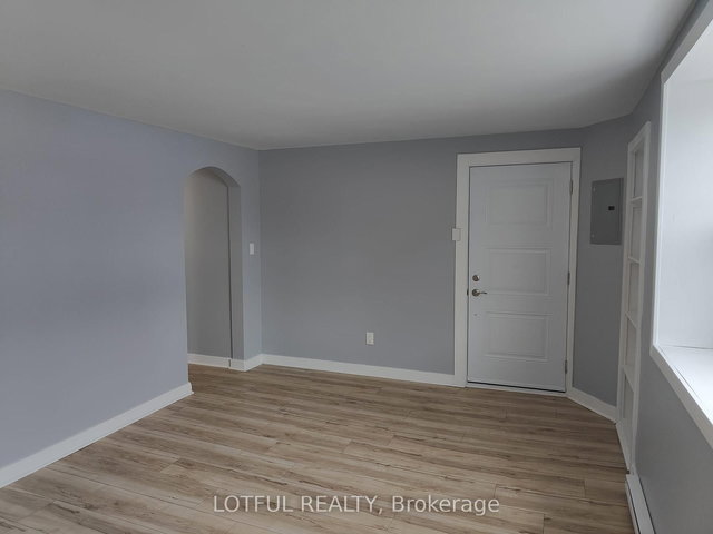 2 - 17 Main Street W