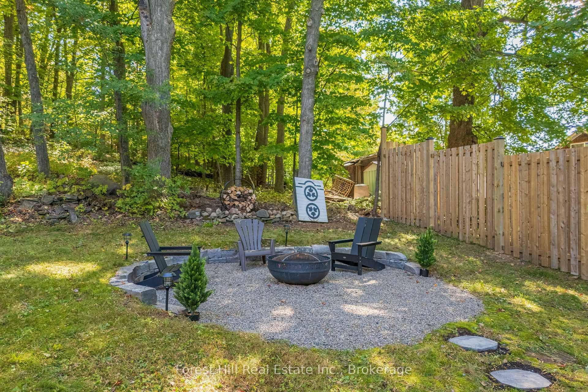 1 Maplecrest Court