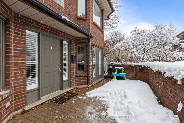 9 - 152 Albert Street