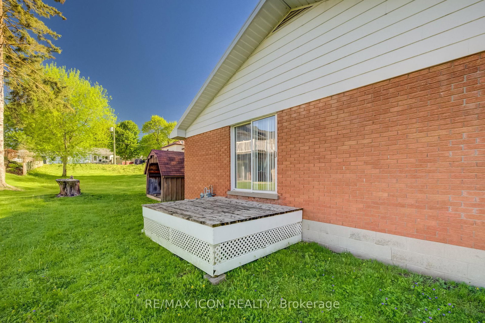Listing Image 7