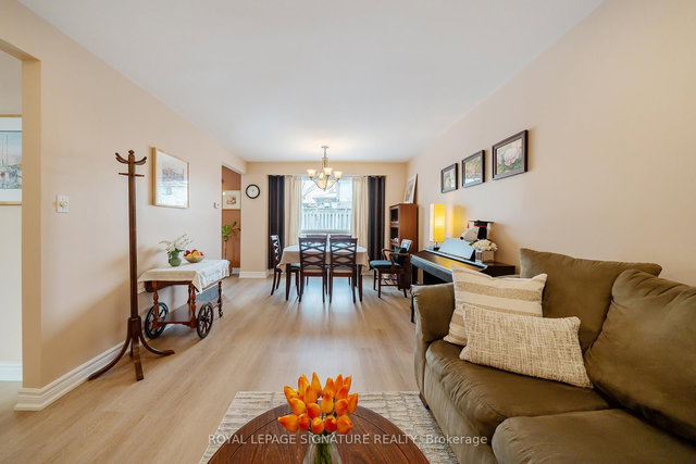 545 Drummerhill Crescent