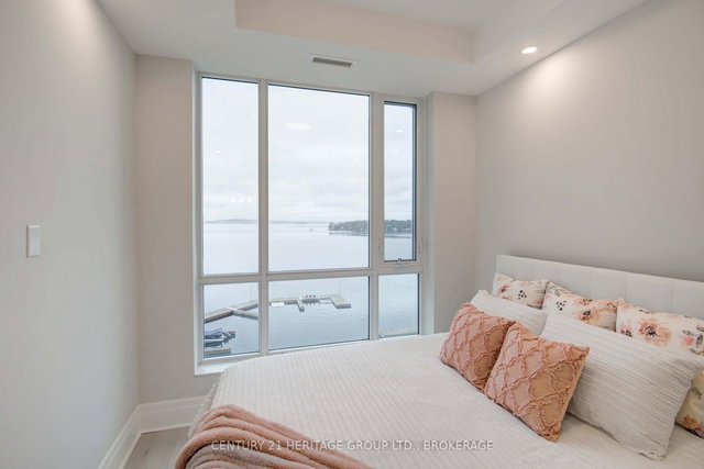 607 - 129 South Street