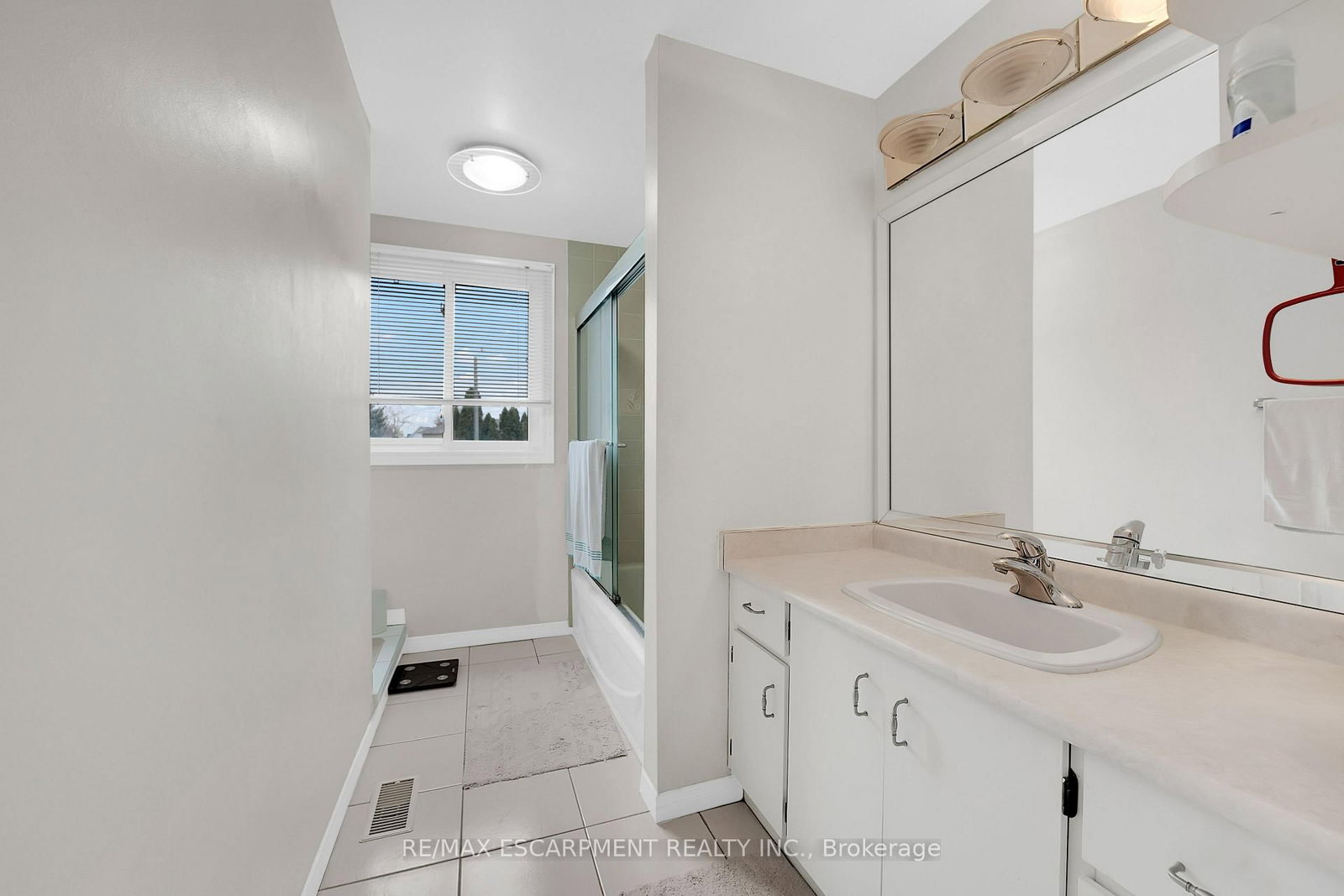 5016 Friesen Boulevard - Photo 23