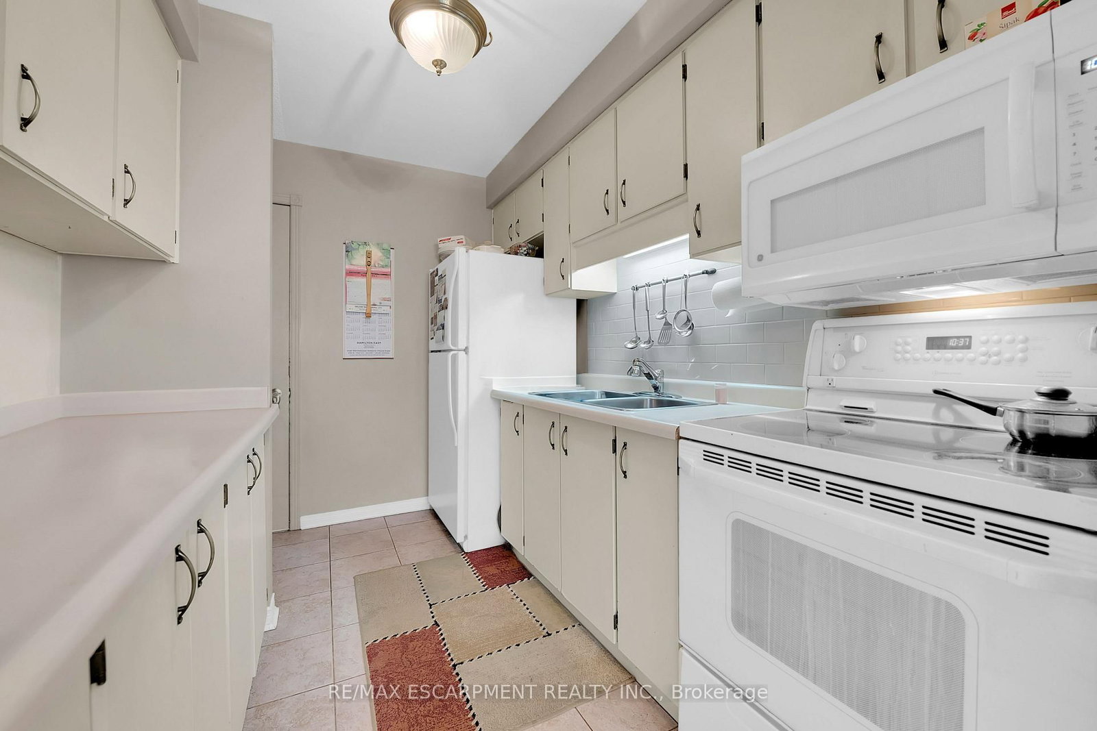 5016 Friesen Boulevard - Photo 4