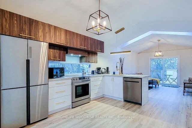 5759 Robinson Street