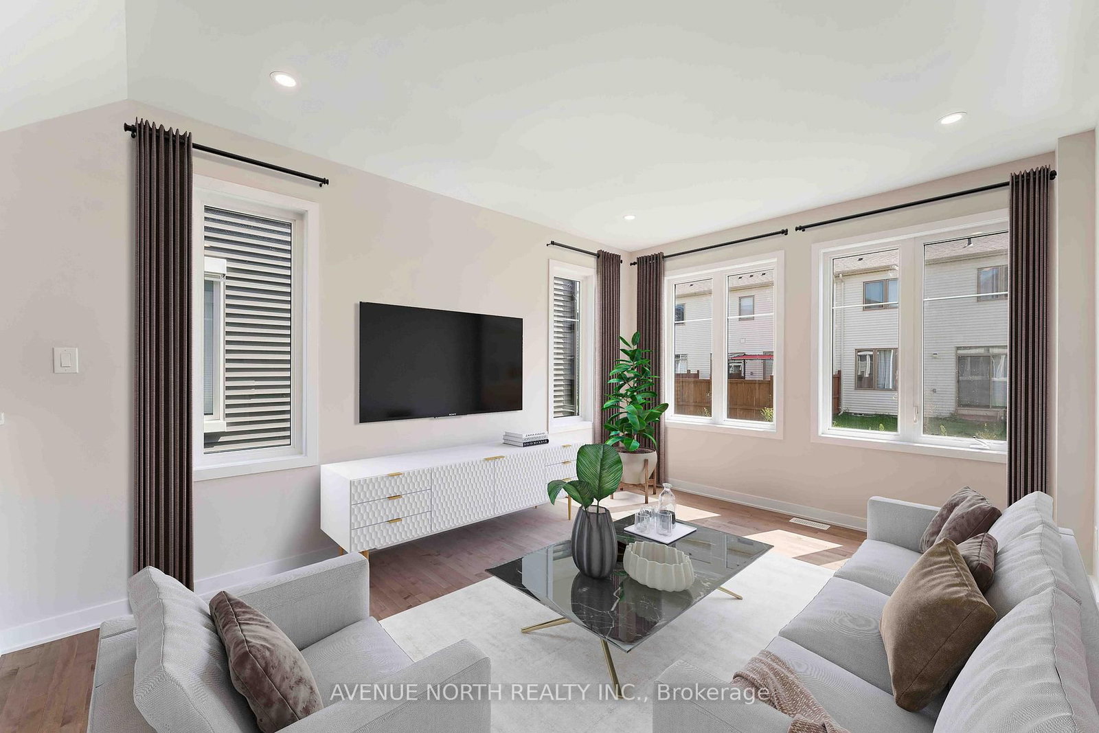 Listing Image 12