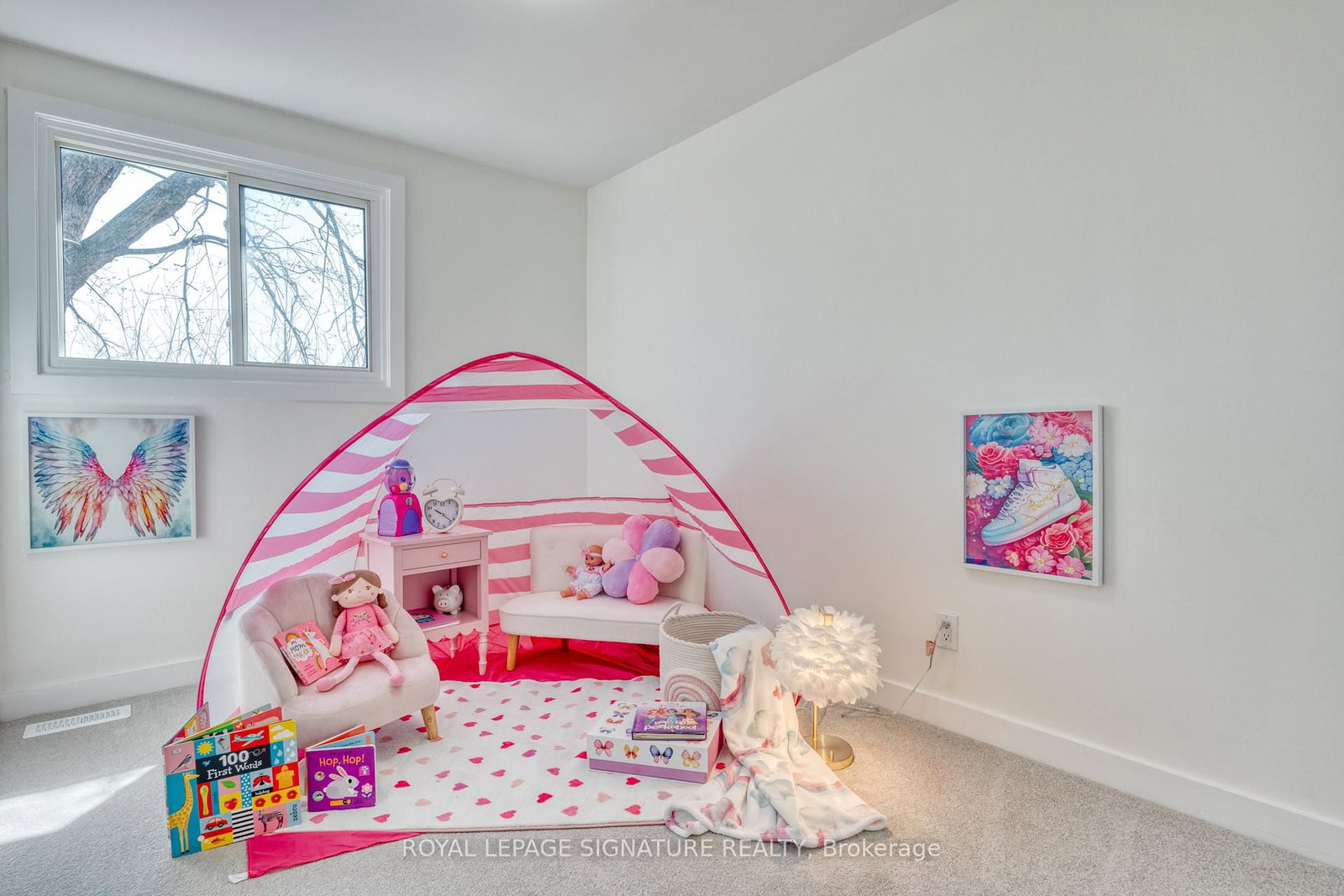 Townhouse for sale at 22-20 Anna Capri Drive, Hamilton, Ontario, L8W 1M6 - Templemead - MLS: X12828070