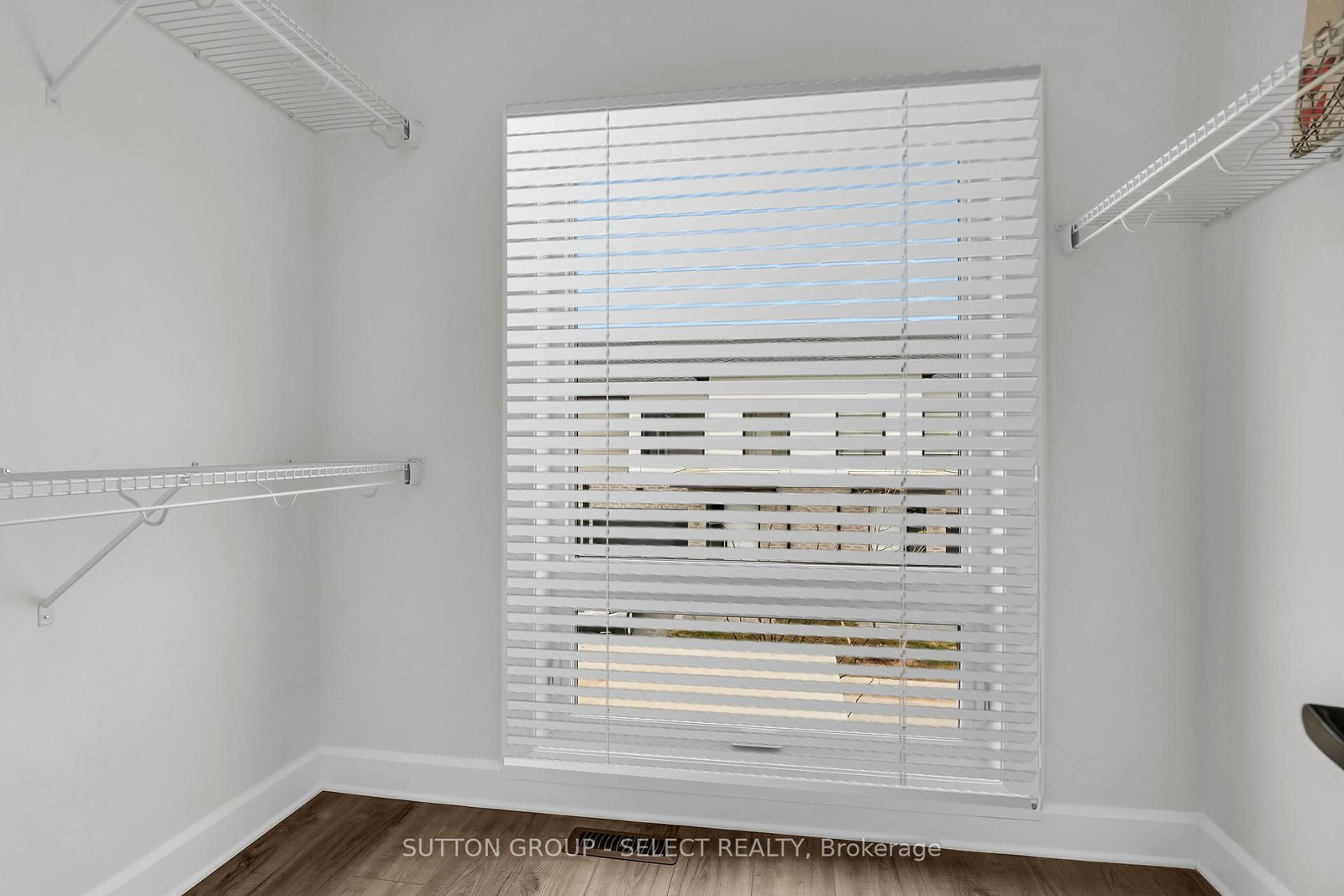 175 DOAN Drive • #203 • Middlesex Centre, ON photo 17