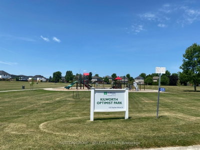175 DOAN Drive • #203 • Middlesex Centre, ON photo 3