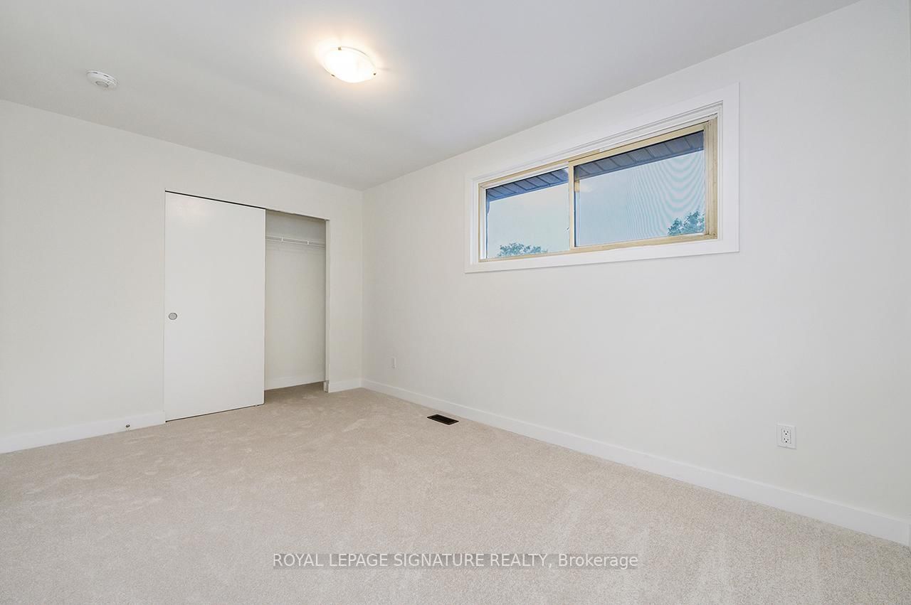 Townhouse for sale at 28 Woodman Drive, Hamilton, Ontario, L8H 2M5 - Kentley - MLS: X12828274