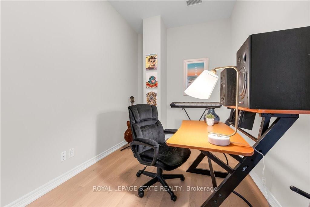 50 Murray Street W, Unit 301 - Photo 15