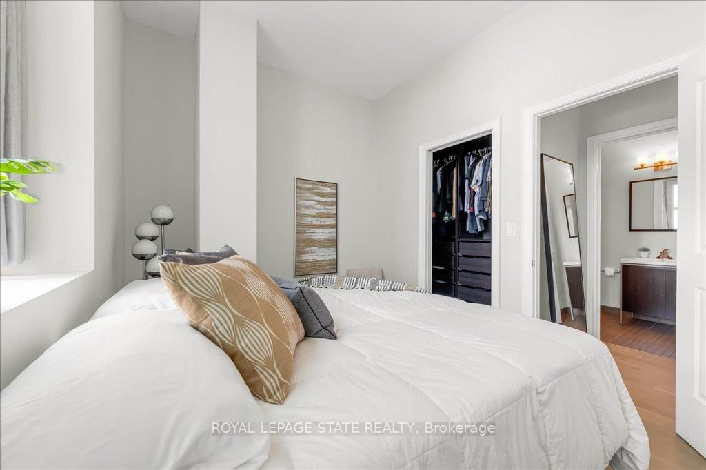 50 Murray Street W, Unit 301 - Photo 18