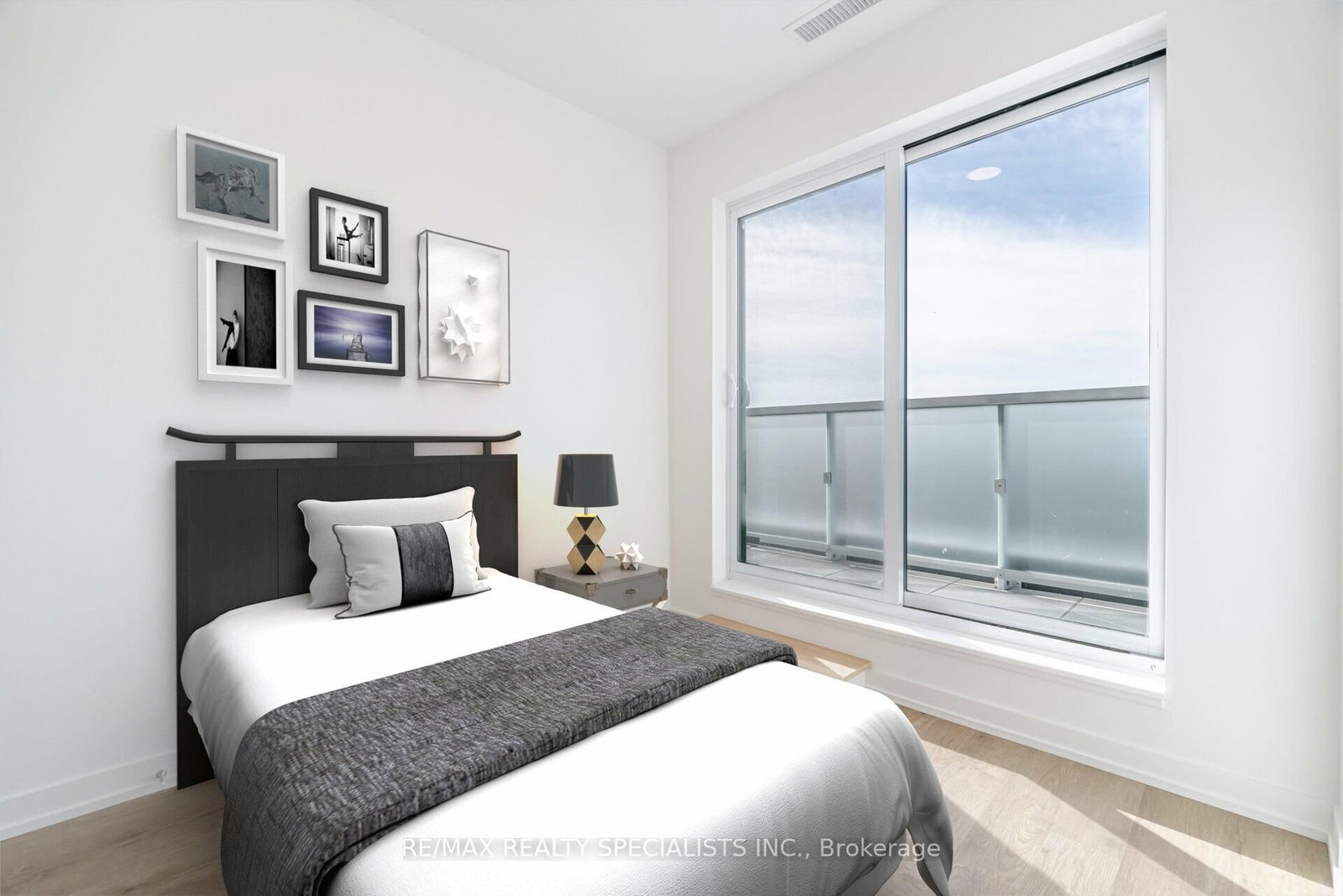 Condo for sale at 703-415 Main Street, Hamilton, Ontario, L8P 1K5 - Kirkendall - MLS: X12828682