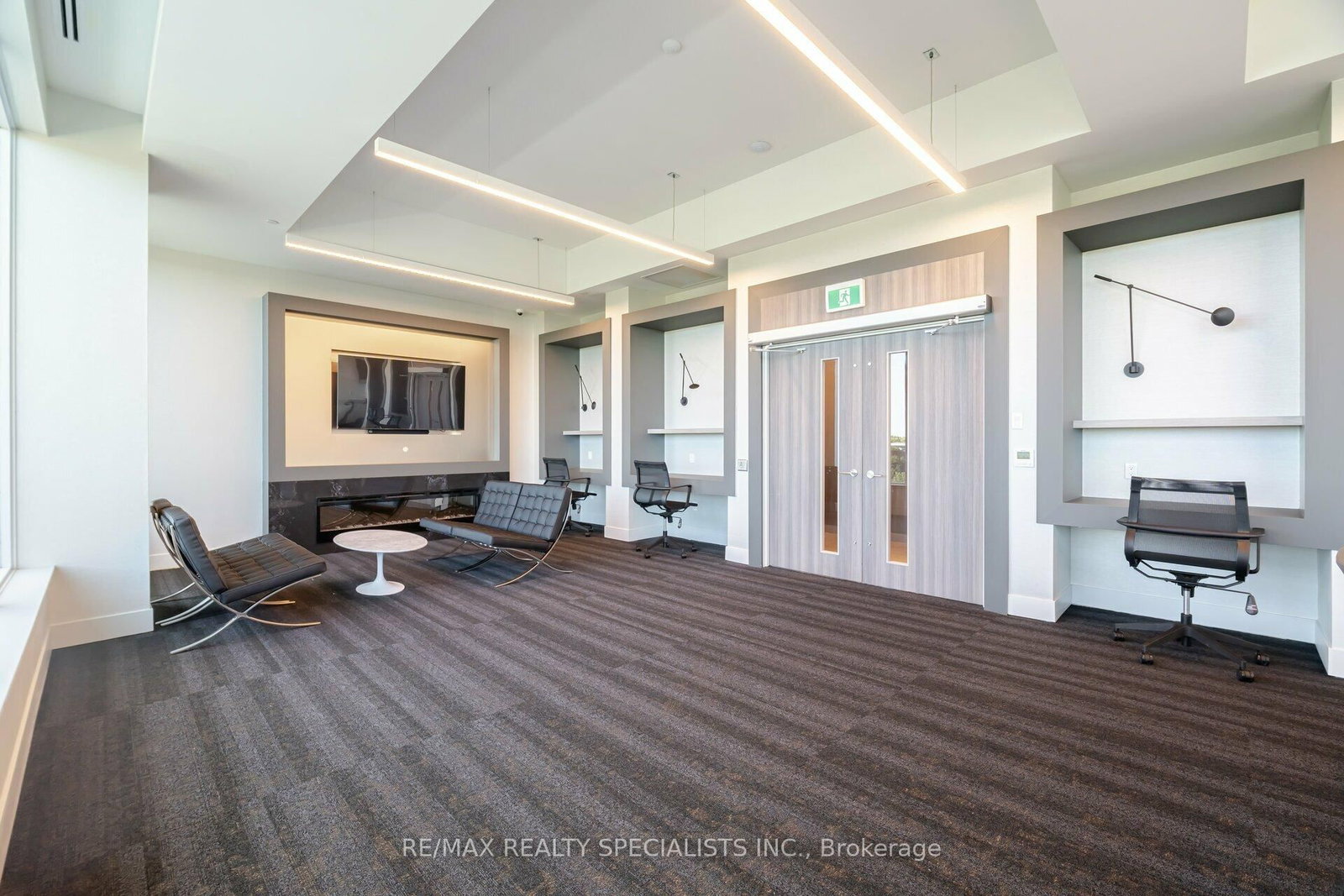 Condo for sale at 703-415 Main Street, Hamilton, Ontario, L8P 1K5 - Kirkendall - MLS: X12828682