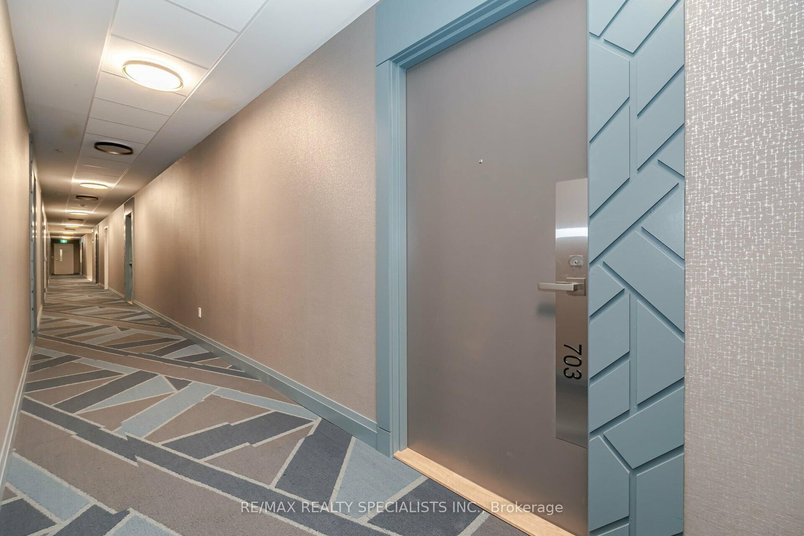 Condo for sale at 703-415 Main Street, Hamilton, Ontario, L8P 1K5 - Kirkendall - MLS: X12828682