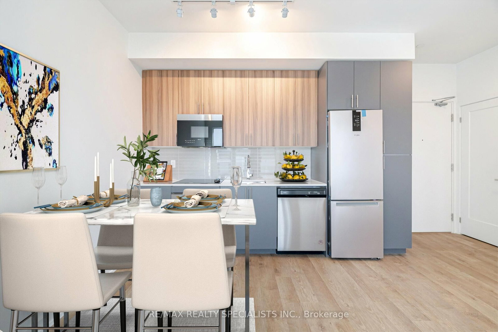 Condo for sale at 703-415 Main Street, Hamilton, Ontario, L8P 1K5 - Kirkendall - MLS: X12828682