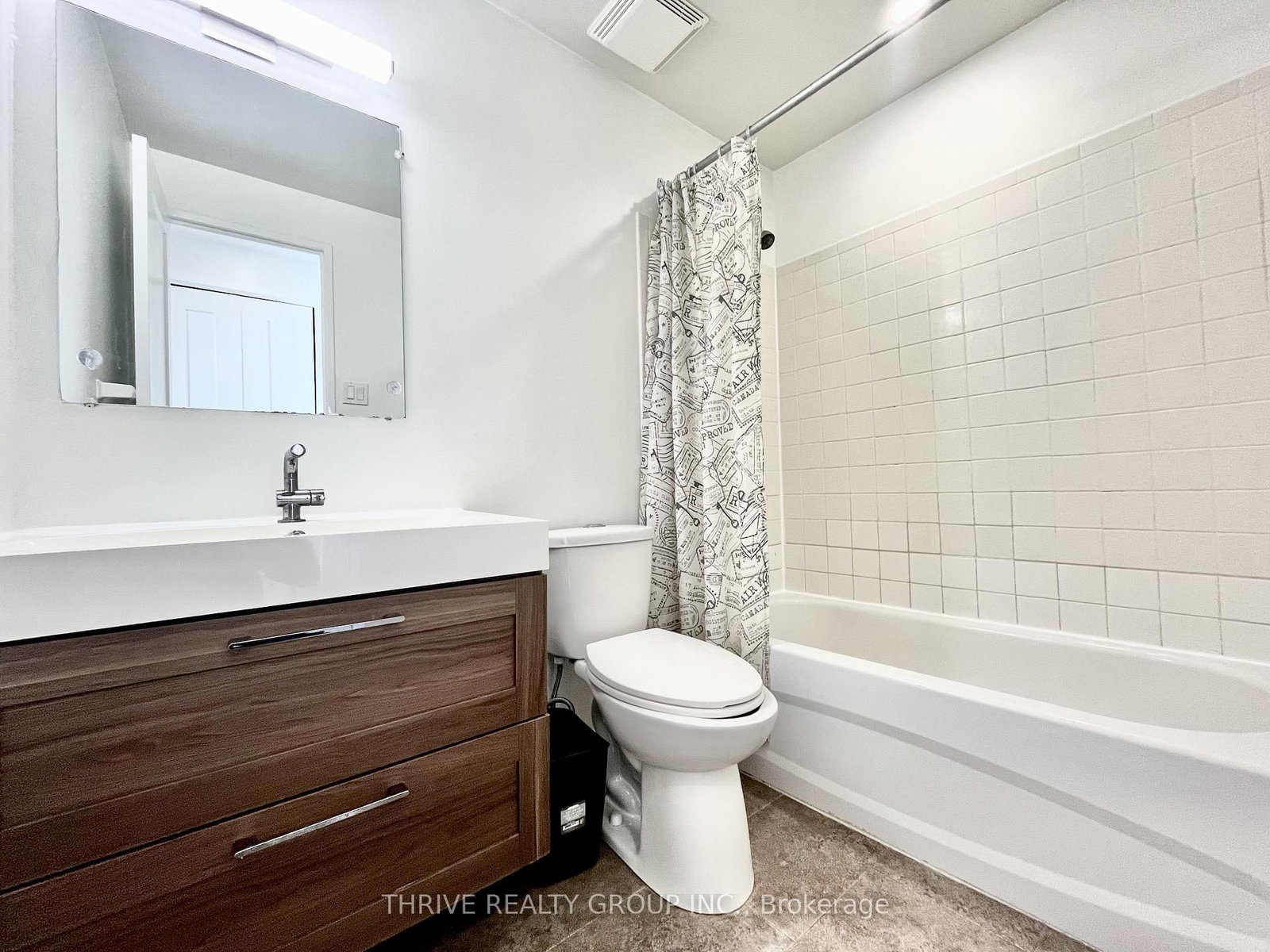 1288 Commissioners Road W, Unit 301 - Photo 8