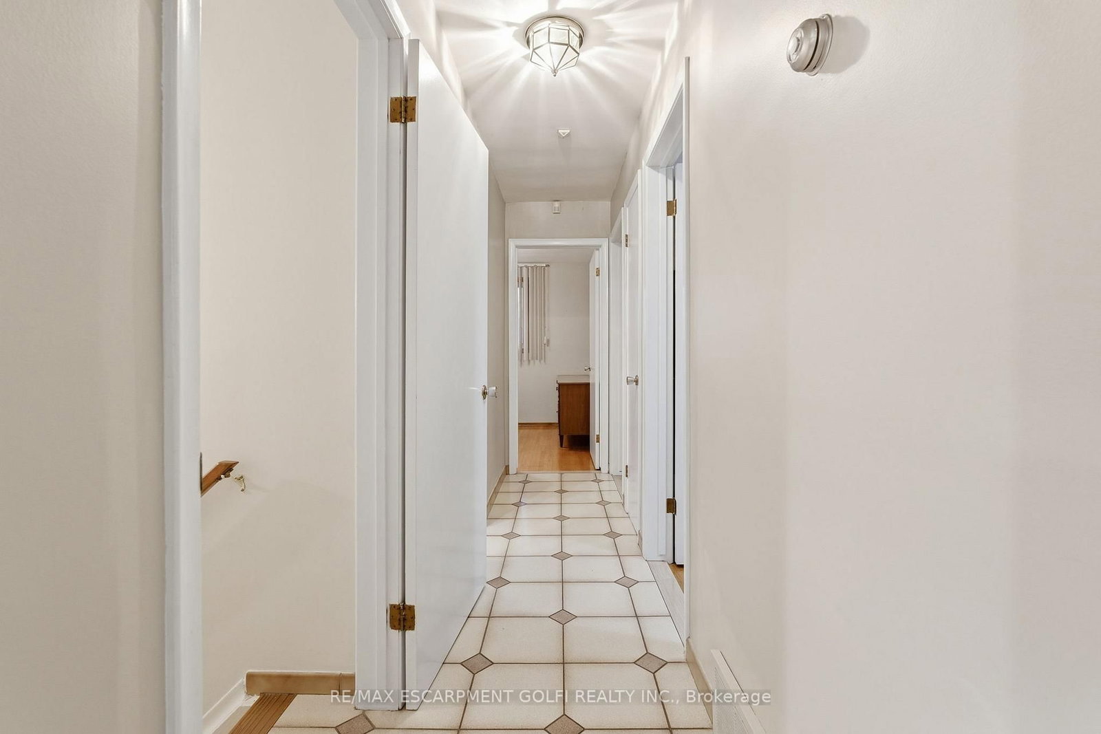 Detached House for sale at 1894 Main Street, Hamilton, Ontario, L8H 1G5 - McQuesten - MLS: X12828726