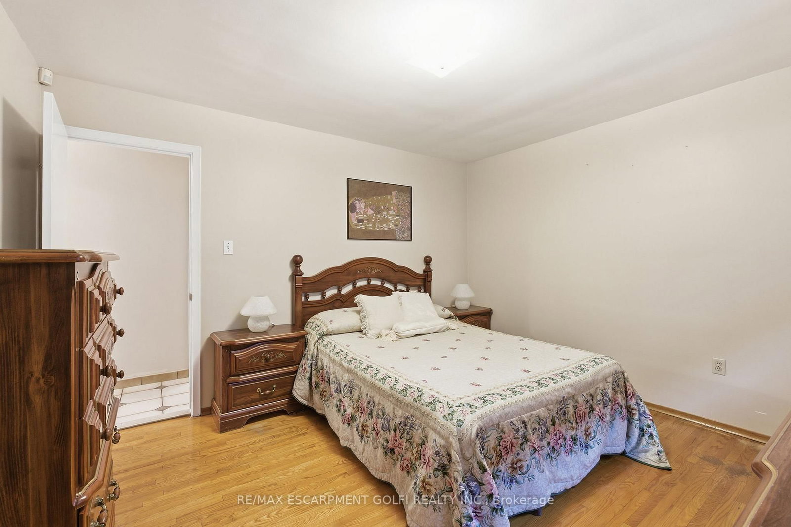 Detached House for sale at 1894 Main Street, Hamilton, Ontario, L8H 1G5 - McQuesten - MLS: X12828726