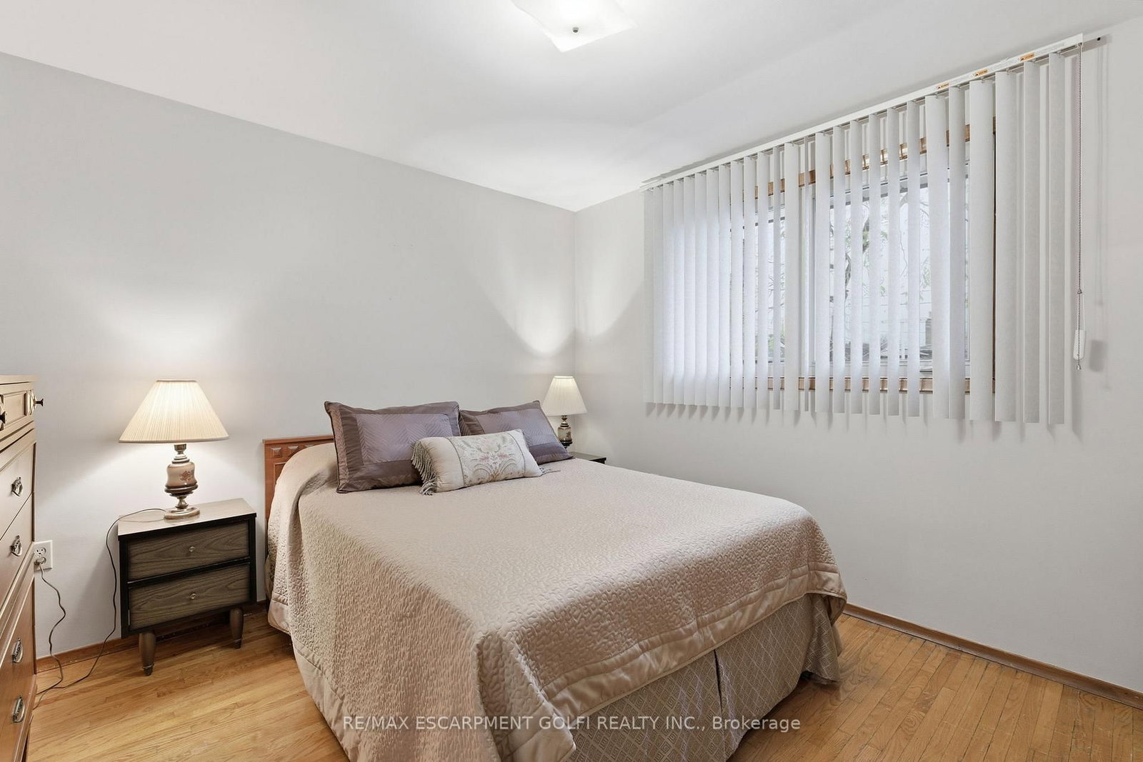 Detached House for sale at 1894 Main Street, Hamilton, Ontario, L8H 1G5 - McQuesten - MLS: X12828726