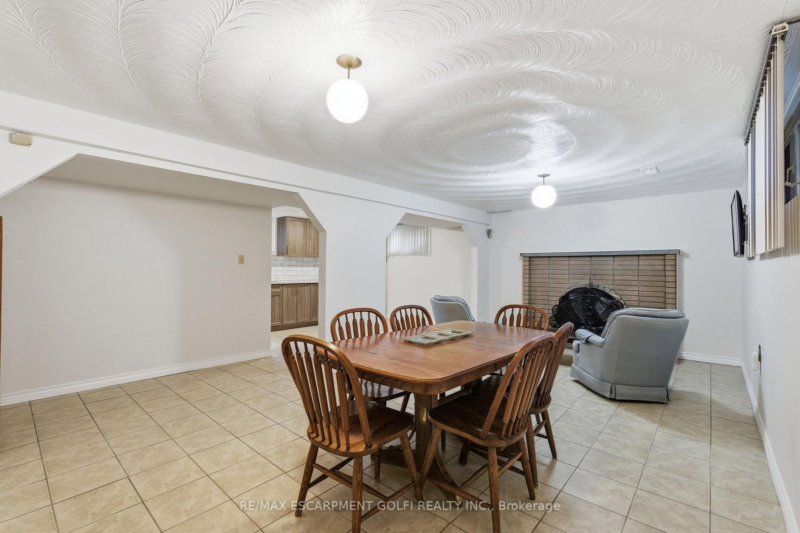 Detached House for sale at 1894 Main Street, Hamilton, Ontario, L8H 1G5 - McQuesten - MLS: X12828726